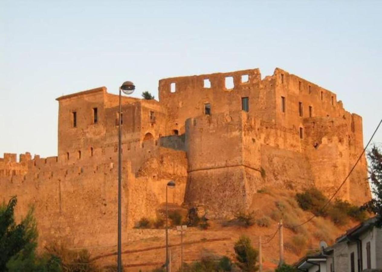 Sulle Orme Di Federico II Apartment Rocca Imperiale Exterior photo