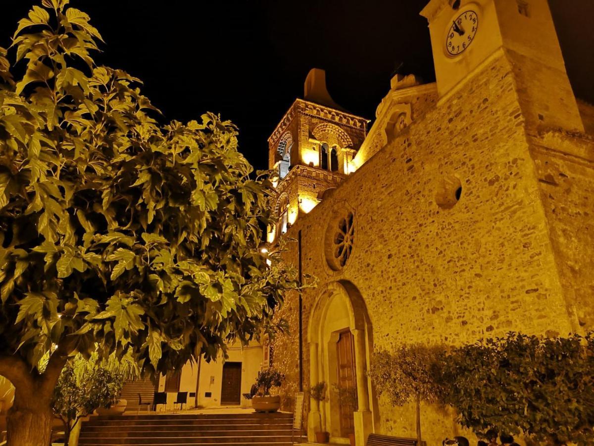 Sulle Orme Di Federico II Apartment Rocca Imperiale Exterior photo